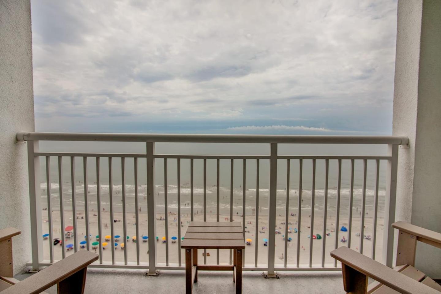 Oceanfront Escape Renovated Suite At Camelot Myrtle Beach Bagian luar foto